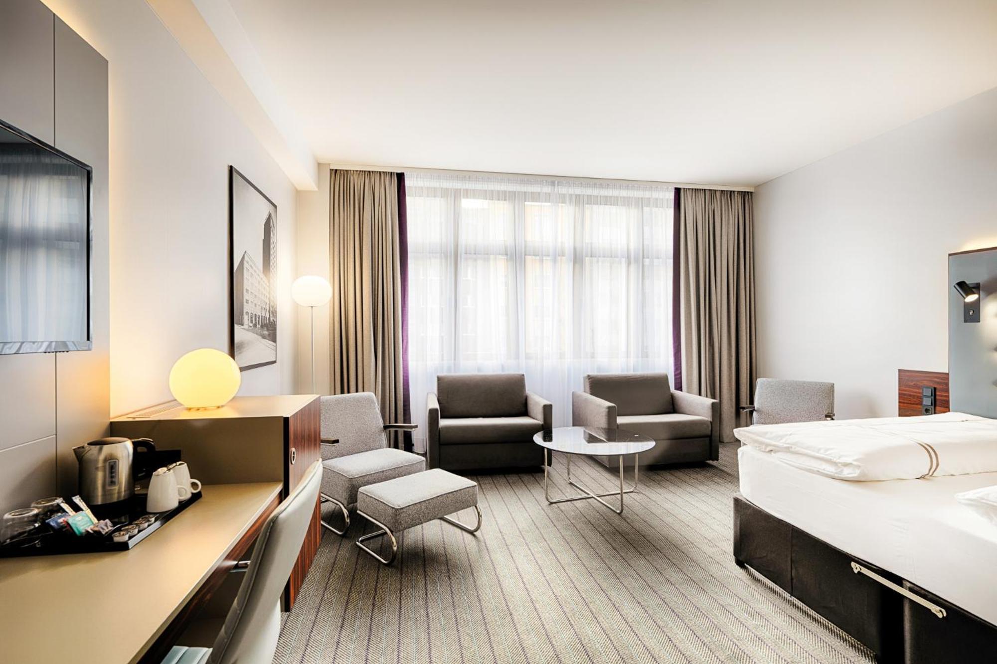 Premier Mediapark 3*