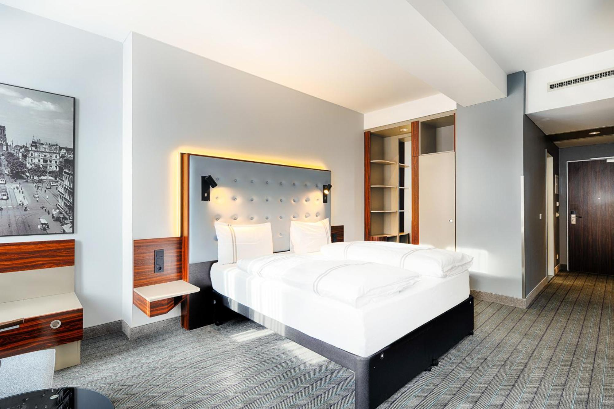 Premier Mediapark 3* Cologne